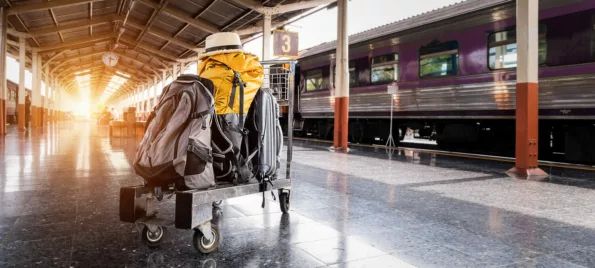 ranac, kofer i torba na kolicima za prtljag