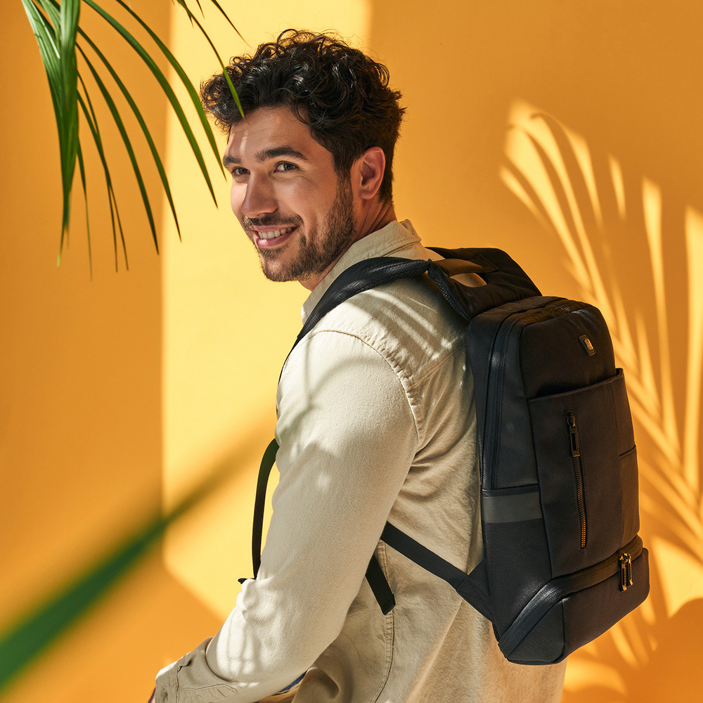 11_ranac-prosirivi-do-173-31x40x8-cm-31x48x8-cm-intro-crna-gabol | PackUP Ranac PROŠIRIVI do 17,3" 31x40x8 cm (31x48x8 cm) Intro crna Gabol