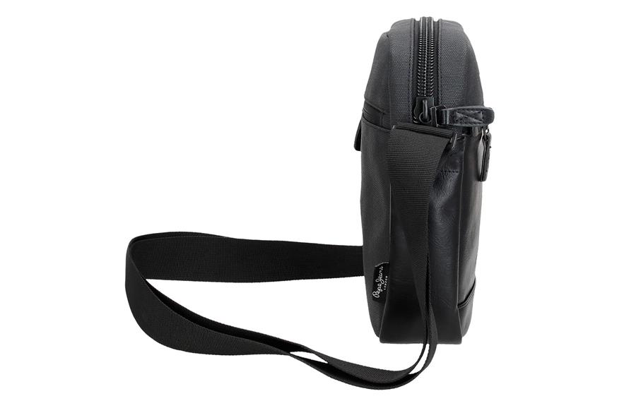 PEPE-JEANS-Grays-muska-torbica-crna-17x22x6cm-1 | PackUP crna