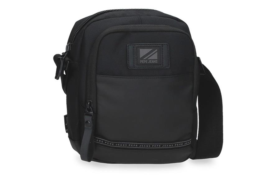 STRATFORD City Pepe Jeans muška torbica | crna | 17x22x7 | PackUP STRATFORD City Pepe Jeans muška torbica | crna | 17x22x7