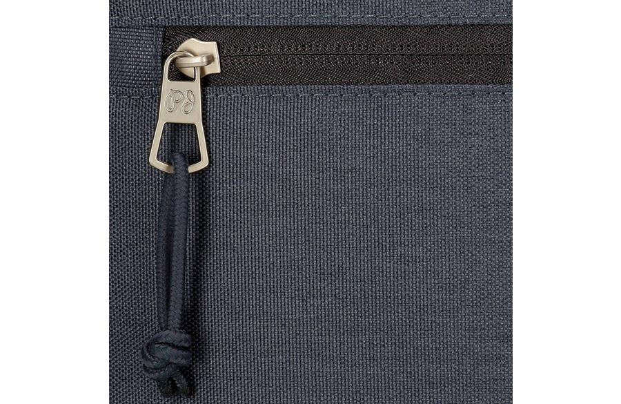 Jebb-pernica-sa-3-pregrade-Pepe-Jeans-zelena-22x12x5-6 | PackUP